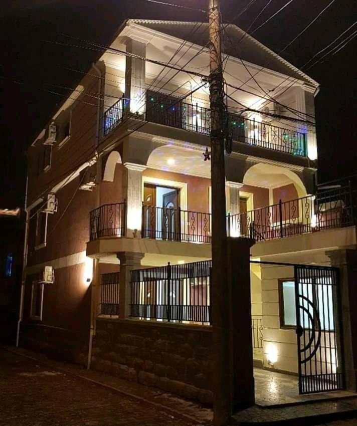 Vila Leo Lux Korce Extérieur photo