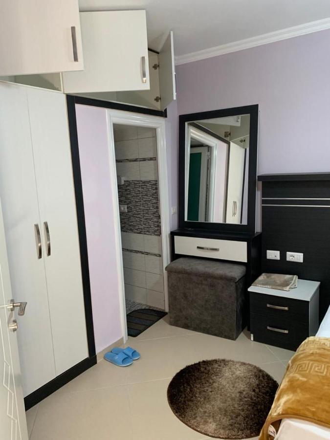 Vila Leo Lux Korce Extérieur photo
