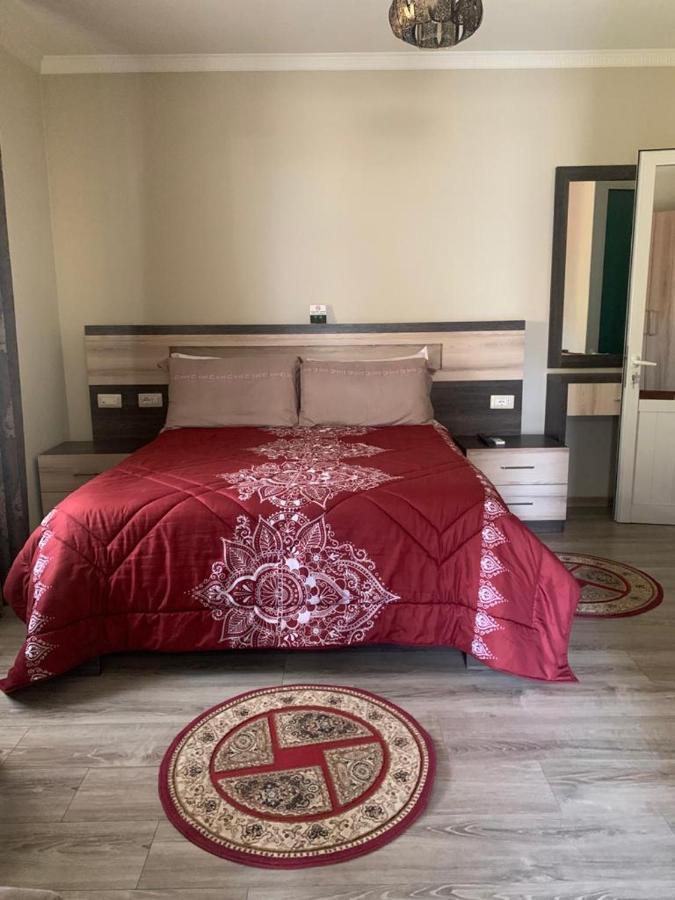 Vila Leo Lux Korce Extérieur photo