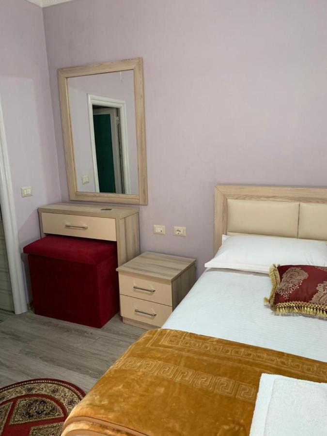 Vila Leo Lux Korce Extérieur photo